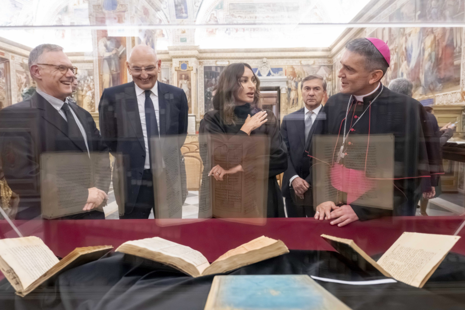İtaliya mətbuatı Mehriban Əliyevanın Vatikana rəsmi səfərini geniş işıqlandırdı – FOTO