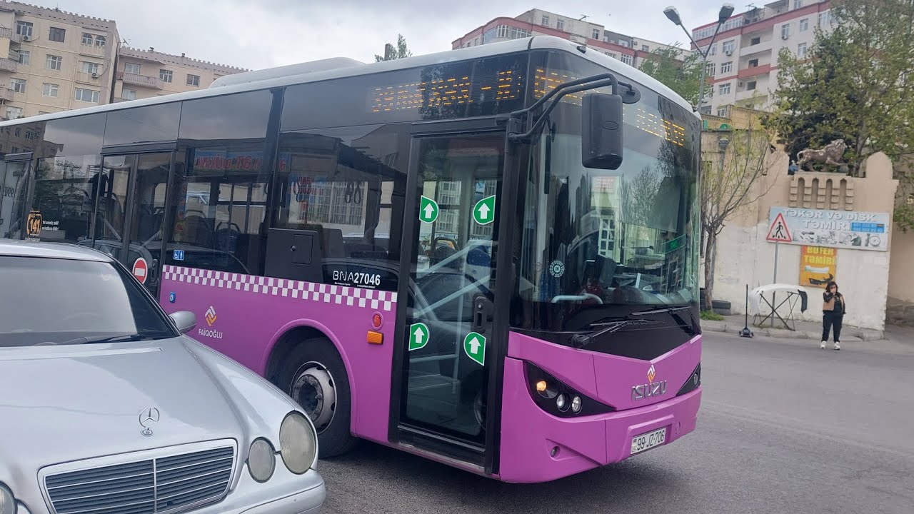 Sumqayıtda marşrut avtobusu ilə minik avtomobili toqquşdu