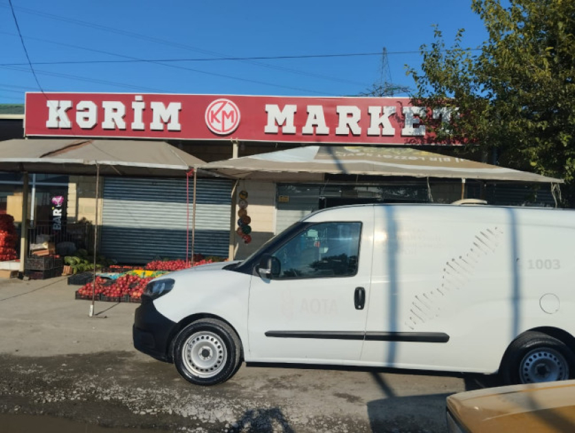 Marketdə istehlaka yararsız məhsullar aşkarlandı - FOTO Marketdə istehlaka yararsız məhsullar aşkarlandı - FOTO