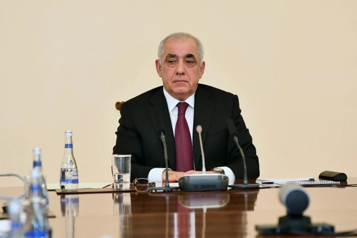 Əli Əsədov Tbilisidə Ermənistanla tarixi razılaşmalar barədə danışdı