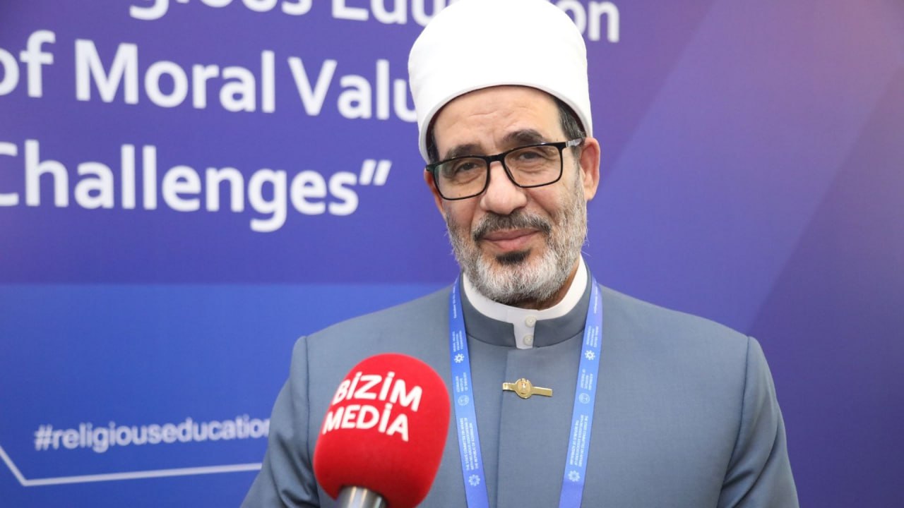 Qazaxıstanlı rektor: “Dini təhsildə süni intellektdən istifadə vacibdir”