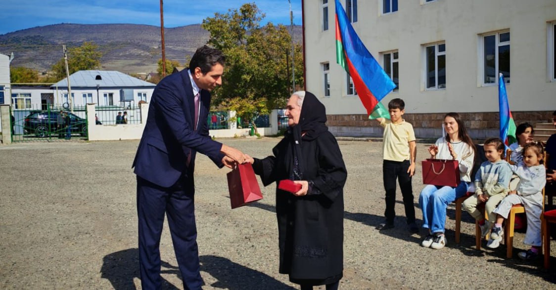 Xocalının Təzəbinə kəndində ailələrə evlərinin açarları təqdim olundu – FOTO
