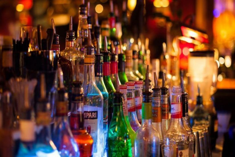 Alkoqollu içkilər üçün aksiz dərəcəsi artırılır Alkoqollu içkilər üçün aksiz dərəcəsi artırılır