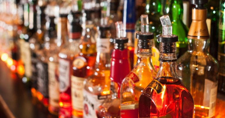 Nazirlikdən alkoqollu içkilərlə bağlı QƏRAR