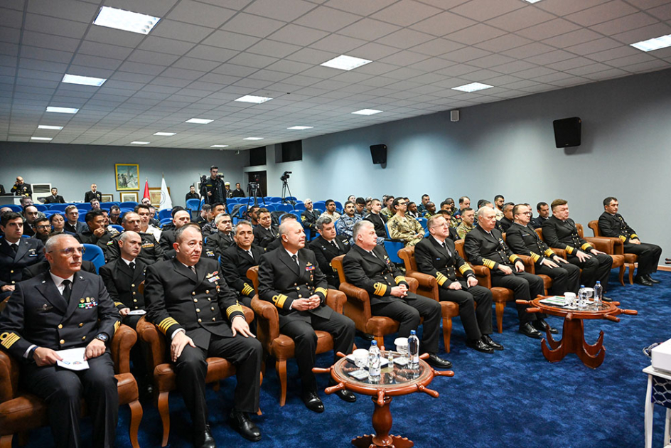 Hərbçilərimiz NATO təlimində iştirak edir - FOTO Hərbçilərimiz NATO təlimində iştirak edir - FOTO