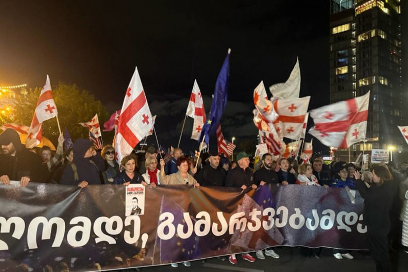Tbilisidə hökumət əleyhinə aksiya keçirilir Tbilisidə hökumət əleyhinə aksiya keçirilir