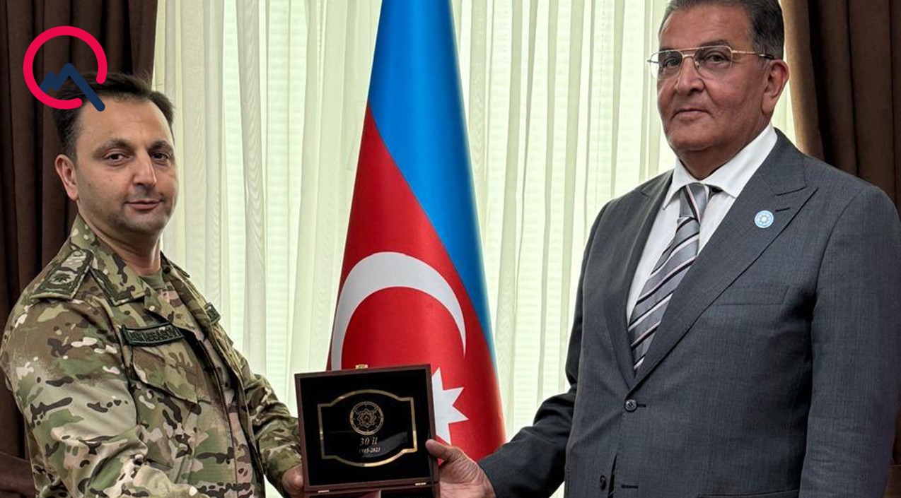 3 gün əvvəl işdən çıxarılan general Saleh Səmədova medal veribmiş – FOTO 3 gün əvvəl işdən çıxarılan general Saleh Səmədova medal veribmiş – FOTO