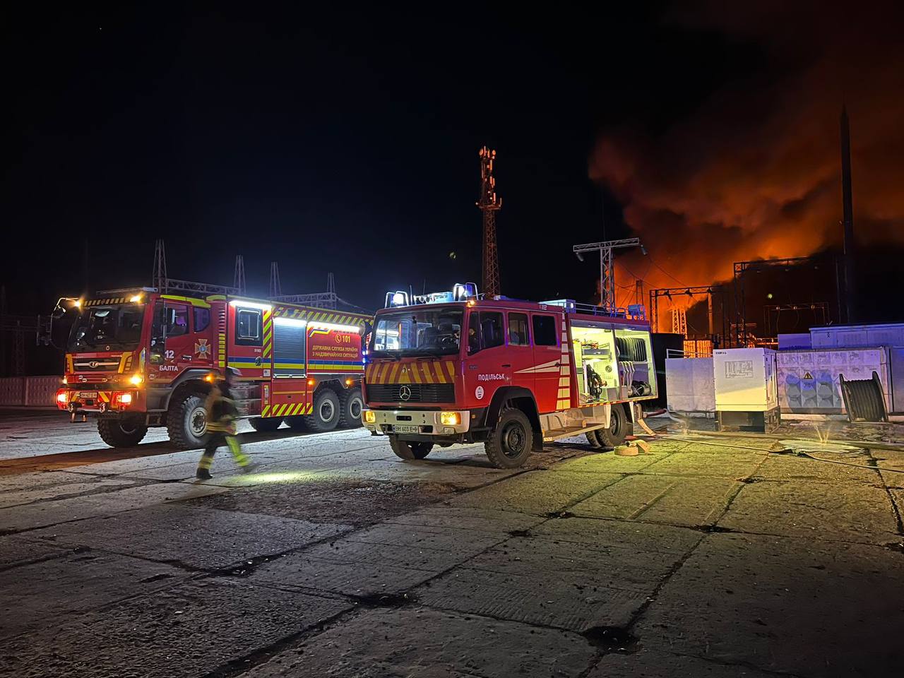 Odessa vilayətinə PUA hücumu: 26,9 min ev işıqsız qaldı – FOTO Odessa vilayətinə PUA hücumu: 26,9 min ev işıqsız qaldı – FOTO