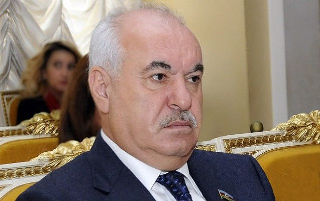 Elton Məmmədov 3 milyonluq yeyintini boynuna almır Elton Məmmədov 3 milyonluq yeyintini boynuna almır