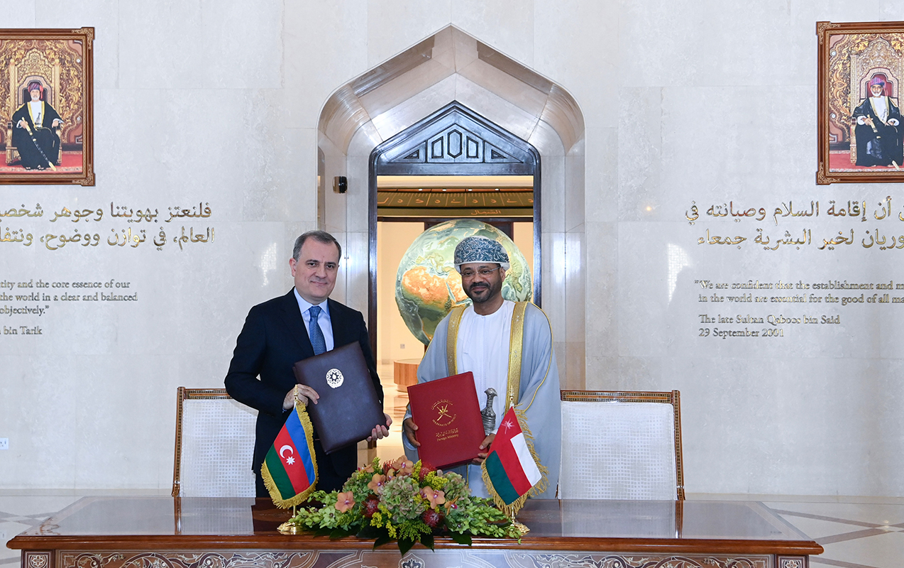 Azərbaycanla Oman bu şəxslər üçün vizanı ləğv etdi – FOTO Azərbaycanla Oman bu şəxslər üçün vizanı ləğv etdi – FOTO