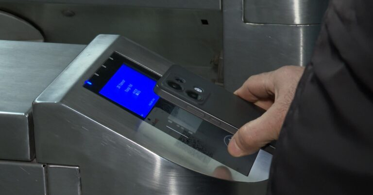 Metroda yeni dövr başlayır: Artıq ödənişləri bu cür edəcəksiniz Metroda yeni dövr başlayır: Artıq ödənişləri bu cür edəcəksiniz