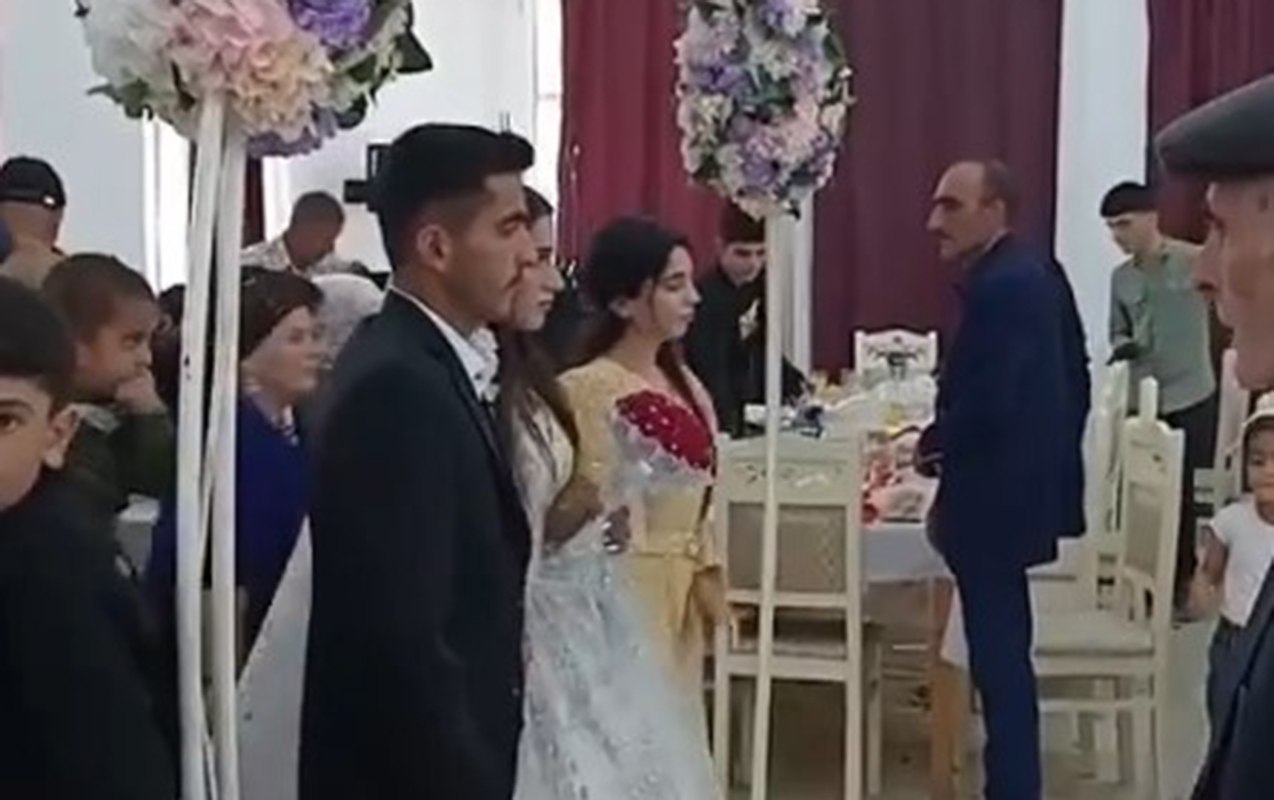 Əfsanənin yasa dönən toyundan görüntülər – VİDEO Əfsanənin yasa dönən toyundan görüntülər – VİDEO