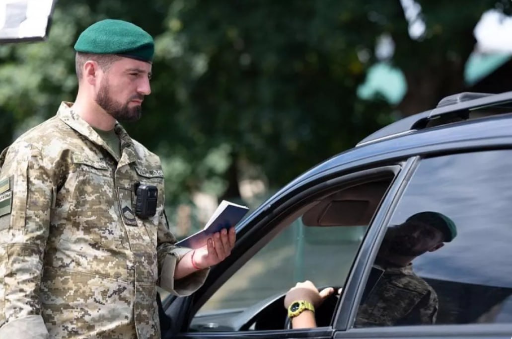 Son iki ayda Ukraynanı təxminən 100 min kişi tərk edib – VURUŞMAQ İSTƏMİRLƏR?