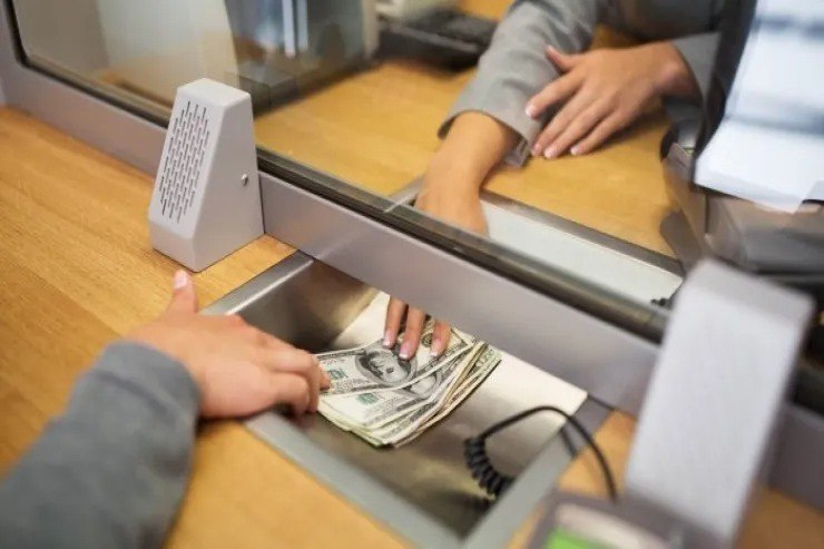 Bakıda pul dəyişənlər CƏRİMƏLƏNDİ