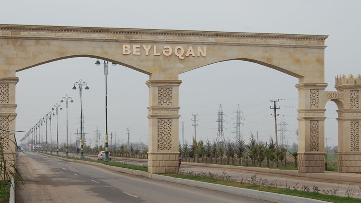 Beyləqanda iki avtomobil toqquşdu, 4 nəfər xəsarət aldı - FOTO Beyləqanda iki avtomobil toqquşdu, 4 nəfər xəsarət aldı - FOTO