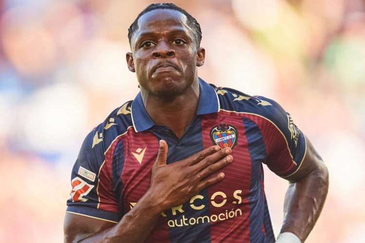 “Mançester Yunayted” bu futbolçu üçün 40 milyon ödəməyə HAZIRDIR