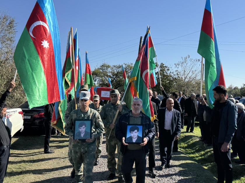 Birinci Qarabağ müharibəsinin itkin şəhidi Elçin Heydərov torpağa tapşırıldı – FOTO Birinci Qarabağ müharibəsinin itkin şəhidi Elçin Heydərov torpağa tapşırıldı – FOTO