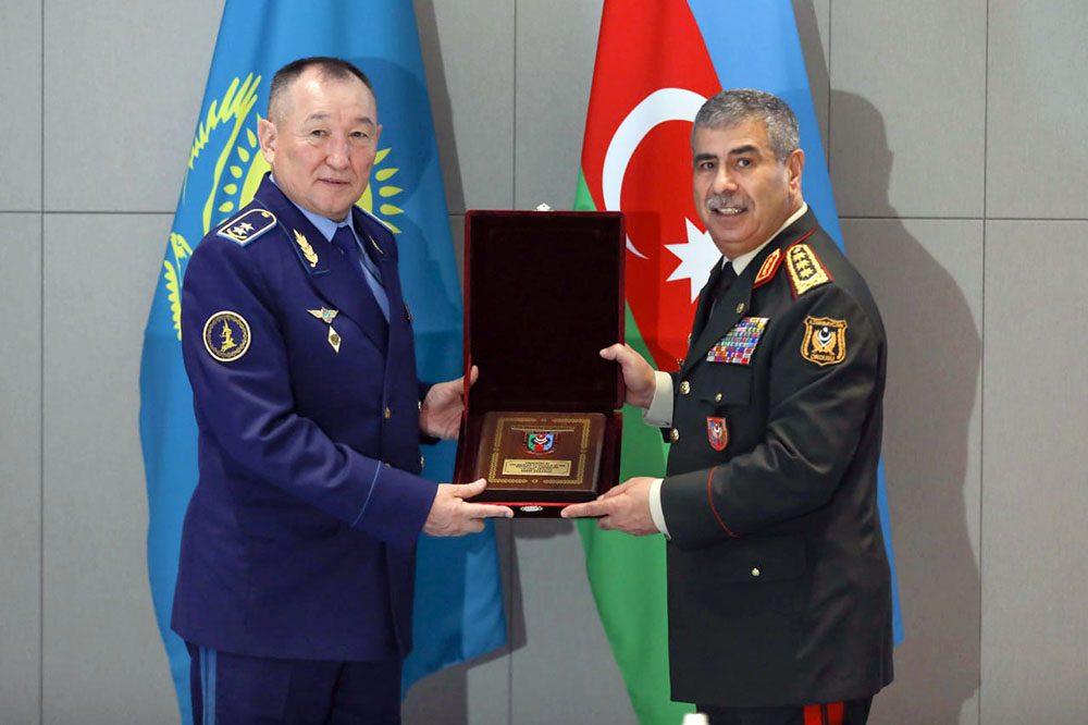Qazaxıstanda Zakir Həsənova medal təqdim edildi – FOTO/VİDEO