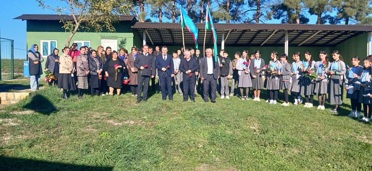 Vətən müharibəsi şəhidi Famil Pirvələdovun xatirəsi yad edildi - FOTO Vətən müharibəsi şəhidi Famil Pirvələdovun xatirəsi yad edildi - FOTO