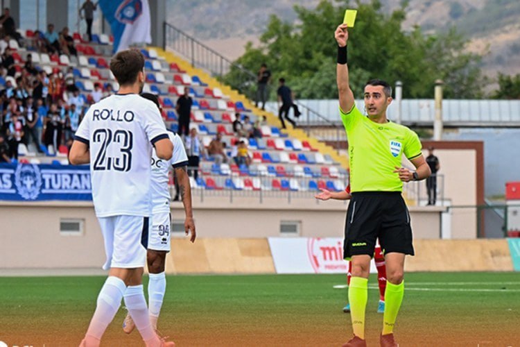 Azərbaycanlı hakim “Napoli”-“Ayntraxt” oyununu İDARƏ EDƏCƏK Azərbaycanlı hakim “Napoli”-“Ayntraxt” oyununu İDARƏ EDƏCƏK