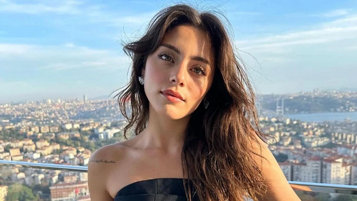 "Kızılcık Şərbəti"ndə sürpriz AYRILIQ – FOTO "Kızılcık Şərbəti"ndə sürpriz AYRILIQ – FOTO