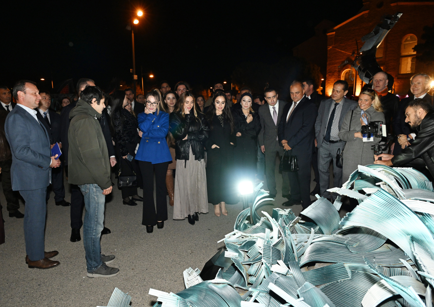 “Art Weekend” festivalı çərçivəsində Daş Salnamə Muzeyində sərgilər açıldı - FOTO “Art Weekend” festivalı çərçivəsində Daş Salnamə Muzeyində sərgilər açıldı - FOTO