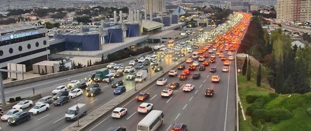 Paytaxtın 20 küçə və prospektində TIXAC VAR - FOTO