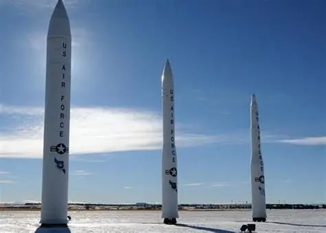 ABŞ qitələrarası ballistik raketin sınağına hazırlaşır - KİV ABŞ qitələrarası ballistik raketin sınağına hazırlaşır - KİV