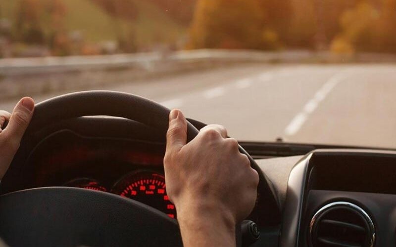 Sərxoş sürücü avtoxuliqanlıq etdi – 2 nəfəri bıçaqladı