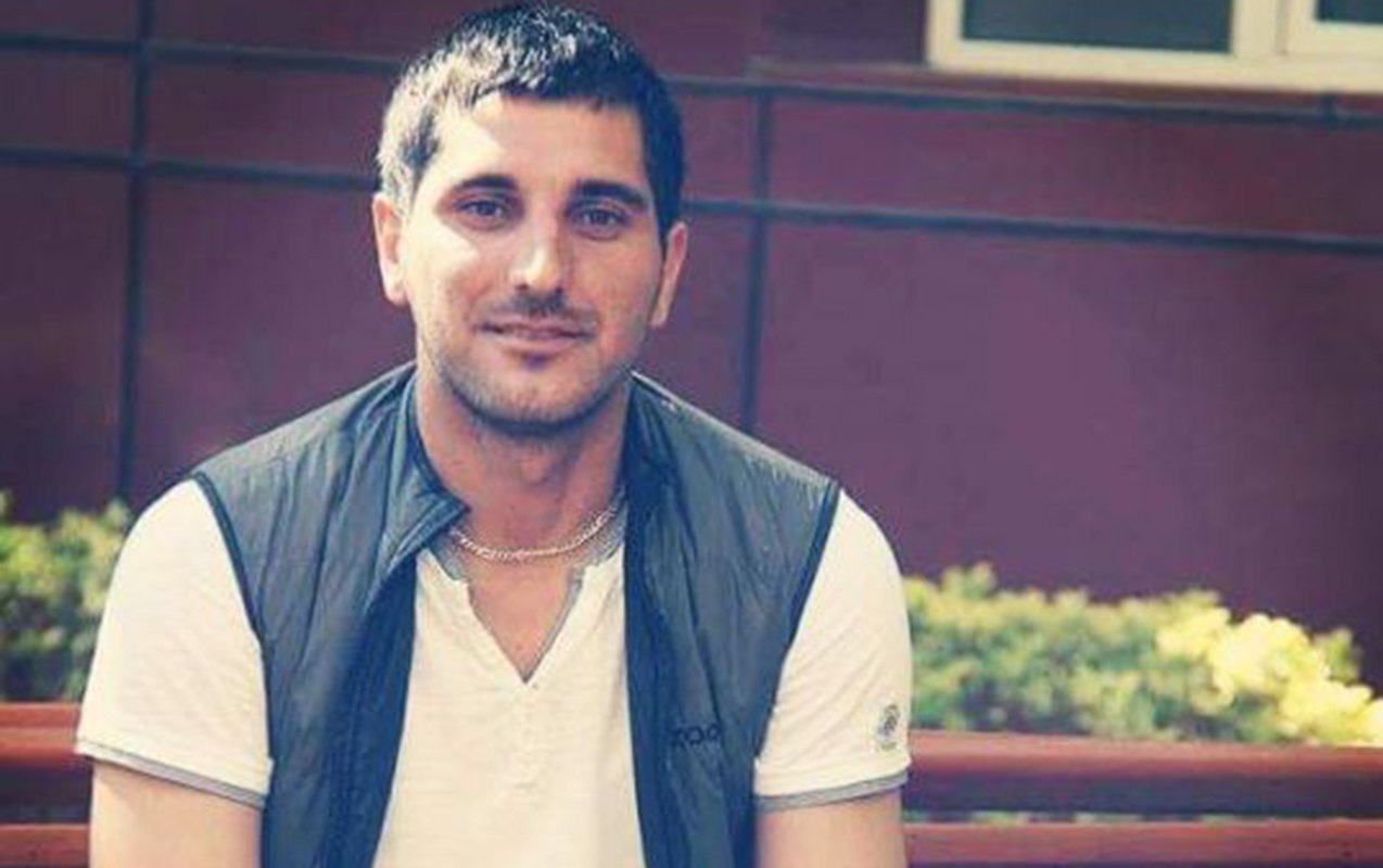 Oteldə öldüyü deyilən şair SAĞ İMİŞ - FOTO Oteldə öldüyü deyilən şair SAĞ İMİŞ - FOTO