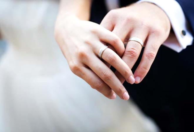 "Mərasim olsaydı, etiraf edərdik" - 16 yaşında nişanı olan qızın əmisi danışdı - VİDEO