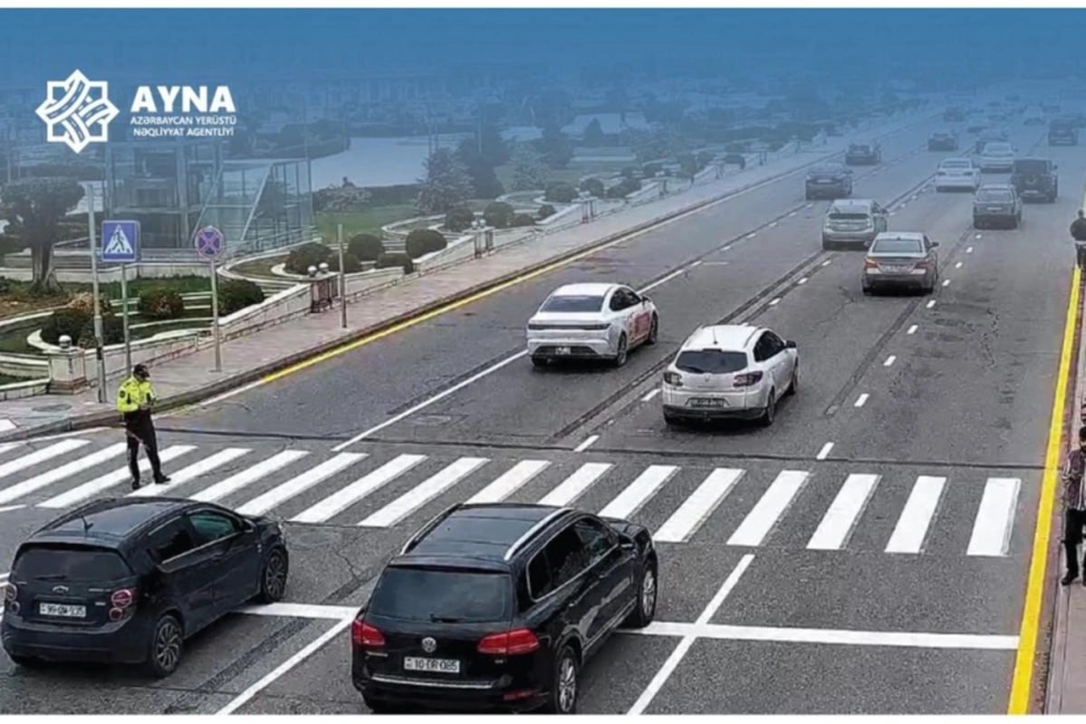 Sürücülərin NƏZƏRİNƏ: Bakının bir küçəsində hərəkətin təşkilində dəyişiklik edildi – FOTO Sürücülərin NƏZƏRİNƏ: Bakının bir küçəsində hərəkətin təşkilində dəyişiklik edildi – FOTO