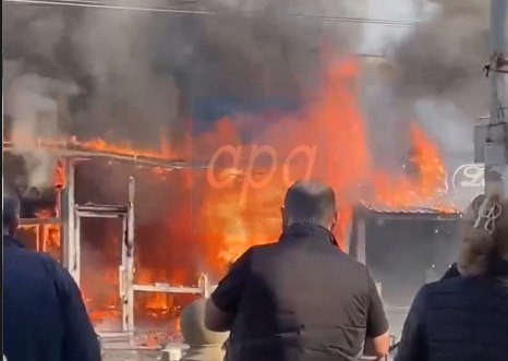 Bakıda dönərxana YANDI - ANBAAN VİDEO Bakıda dönərxana YANDI - ANBAAN VİDEO