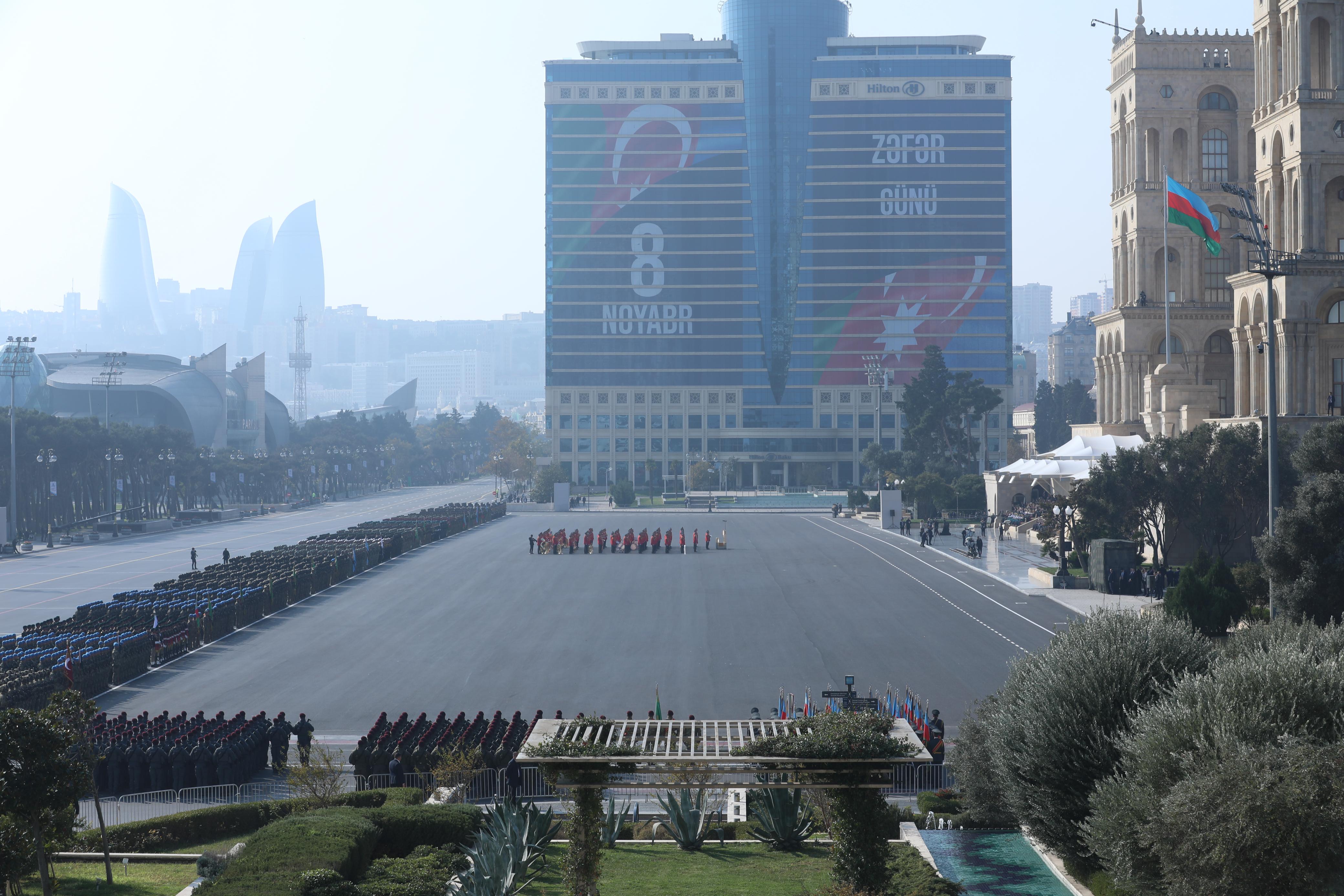 Paraddan görüntülər - FOTO/VİDEO