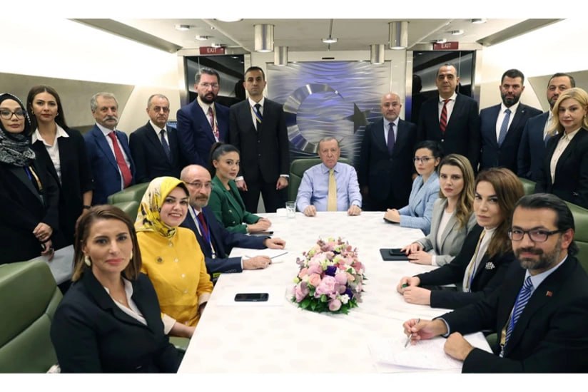 Ərdoğan: “Qarabağdakı böyük inkişaf İlham Əliyevin güclü liderliyinin göstəricisidir" Ərdoğan: “Qarabağdakı böyük inkişaf İlham Əliyevin güclü liderliyinin göstəricisidir"