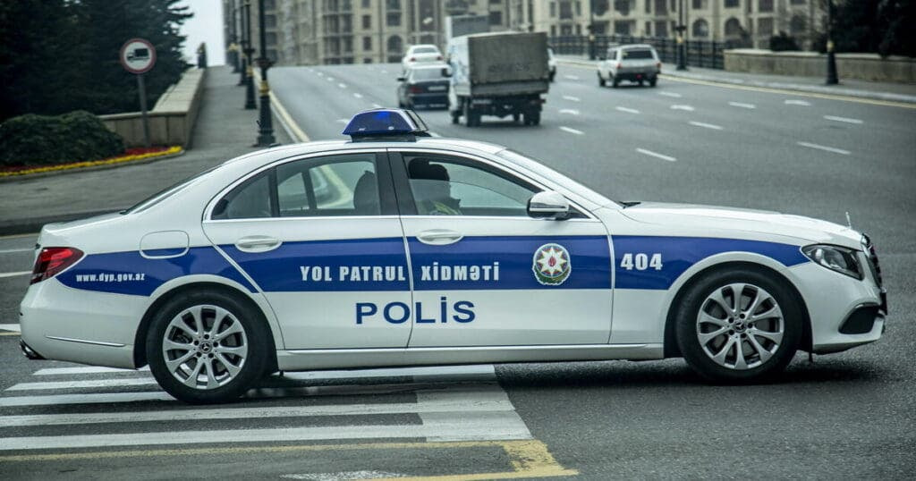 “Avtoşluq” görüntülərini "TikTok"da paylaşan sürücü HƏBS EDİLDİ - VİDEO “Avtoşluq” görüntülərini "TikTok"da paylaşan sürücü HƏBS EDİLDİ - VİDEO