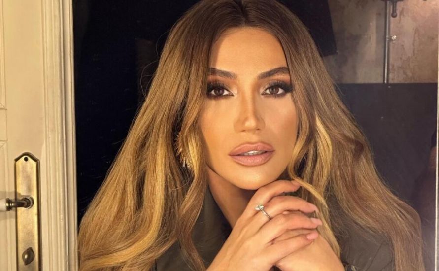 "Dedim ərini sevirəm, Bakıdan qayıdan kimi BOŞANDI" "Dedim ərini sevirəm, Bakıdan qayıdan kimi BOŞANDI"