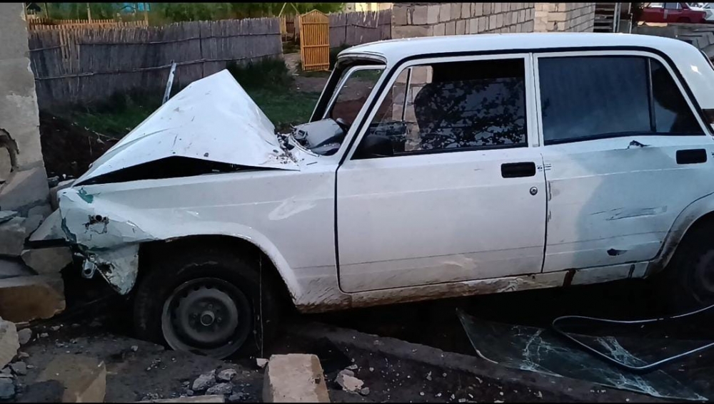 Toy karvanında ağır qəza: 23 yaşlı oğlan öldü Toy karvanında ağır qəza: 23 yaşlı oğlan öldü