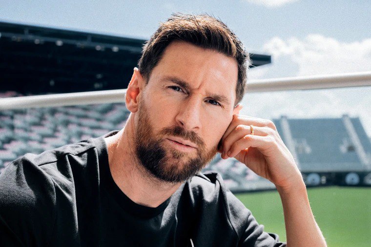 Messi yenidən “Nou Kamp”da – FOTO