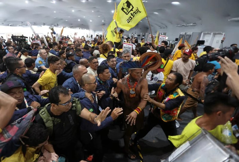 COP30-da “Mavi Zona"ya basqın etdilər - Xəsarət alanlar var – VİDEO