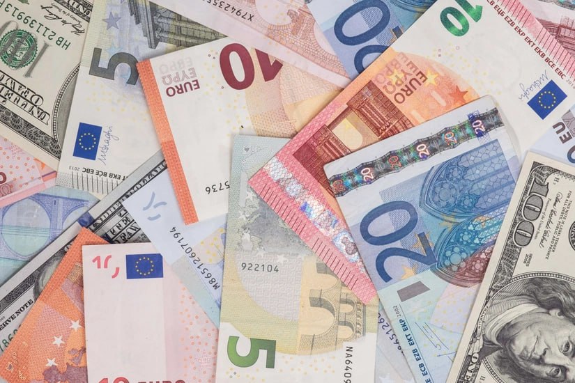 Valyuta məzənnələri – Avro bahalaşdı, rus rublu ucuzlaşdı