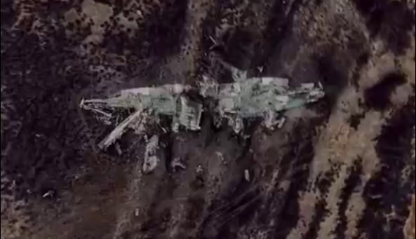 20 nəfərin şəhid olduğu təyyarə qəzasından geriyə qalanlar – VİDEO 20 nəfərin şəhid olduğu təyyarə qəzasından geriyə qalanlar – VİDEO