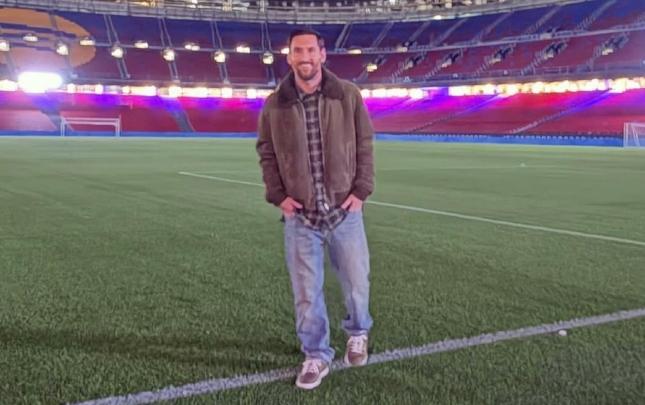 Messini stadiona icazəsiz kim buraxıb? Messini stadiona icazəsiz kim buraxıb?