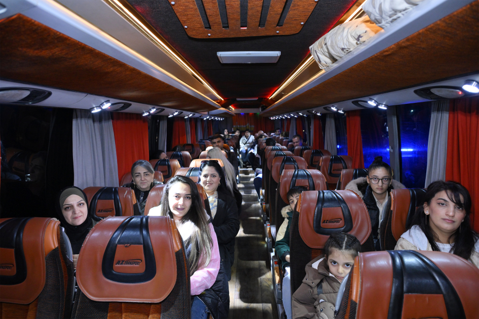 Onlar da doğma yurdlarına qayıdırlar – FOTO