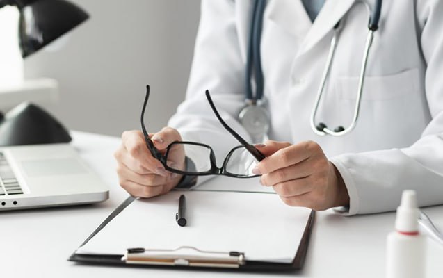 Xidmətə yararsız gənci əsgərliyə göndərən – 2 həkim cəzalandırıldı Xidmətə yararsız gənci əsgərliyə göndərən – 2 həkim cəzalandırıldı