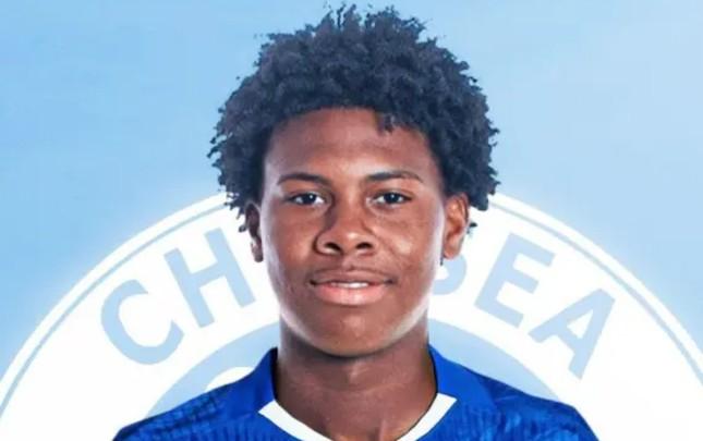 "Çelsi" 16 yaşlı futbolçu ilə RAZILAŞDI "Çelsi" 16 yaşlı futbolçu ilə RAZILAŞDI