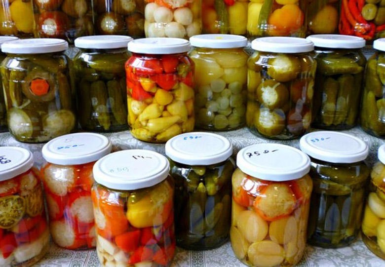 Bu qidalar botulizm dəhşəti yaşada bilər Bu qidalar botulizm dəhşəti yaşada bilər