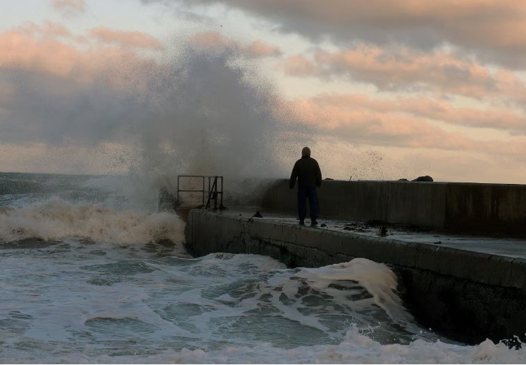 Britaniyada fövqəladə vəziyyət ELAN EDİLDİ - FOTO Britaniyada fövqəladə vəziyyət ELAN EDİLDİ - FOTO
