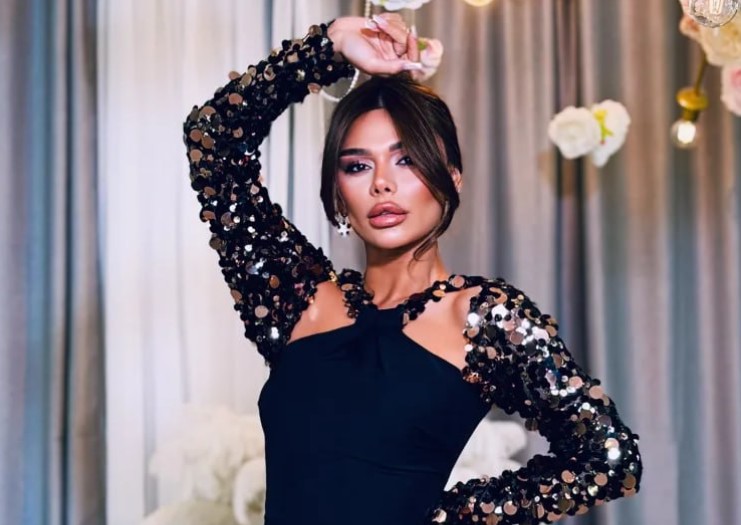 "Yekə dodaq sevirəm, alt dodağımı yenə ŞİRŞİRDƏCƏYƏM" "Yekə dodaq sevirəm, alt dodağımı yenə ŞİRŞİRDƏCƏYƏM"