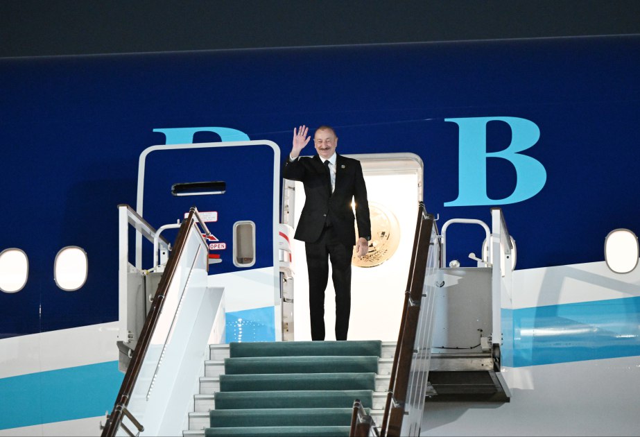 İlham Əliyevin Özbəkistana səfəri başa çatdı - FOTO İlham Əliyevin Özbəkistana səfəri başa çatdı - FOTO
